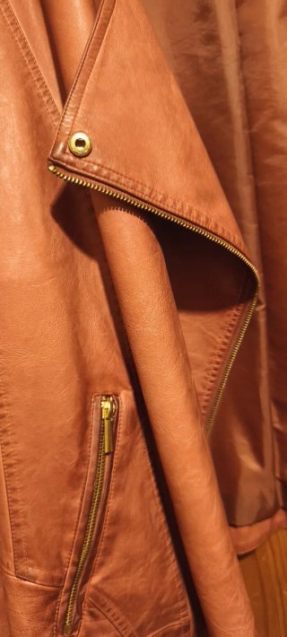 Chaqueta Roja Cuero Sintético