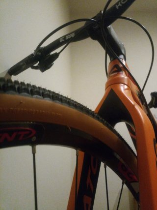 Bicicleta SOBATO Rally Gravel Naranja 29 p . T-s
