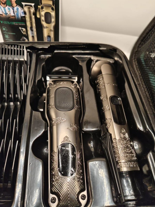 Máquina Cortapelos VGR PRO Dorada