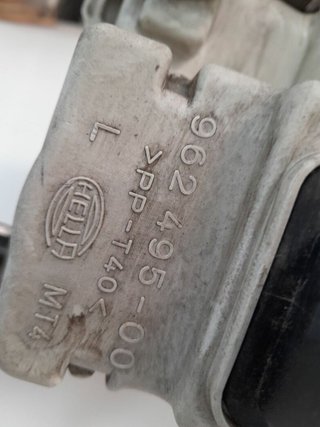 Volkswagen 1152568 96249500 faro izq polo berlina