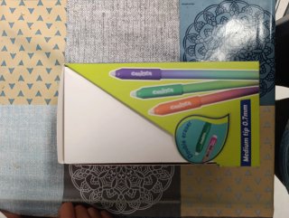 Caja de bolígrafos Carioca
