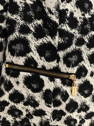 Chaqueta Calvin Klein original estampado leopardo