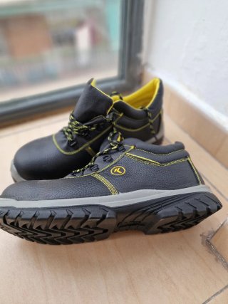 Zapatos de trabajo ISSALINE Talla 44