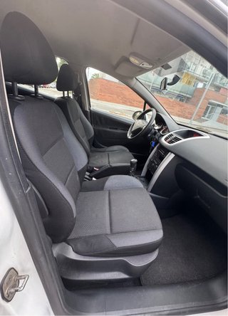 Peugeot 207 año 2011 ✅ITV RECIEN PASADA✅