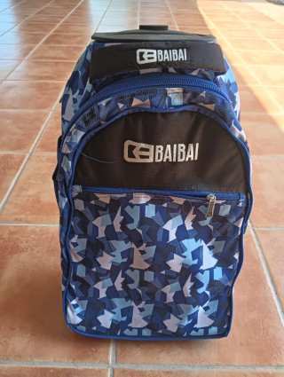 Mochila escolar azul con estampado