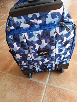 Mochila escolar azul con estampado