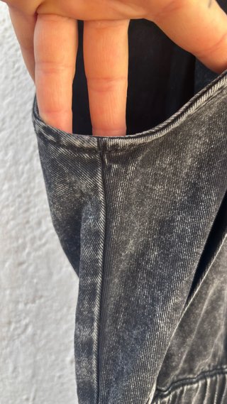 Mono vaquero corto negro Talla M