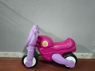 Moto de juguete infantil