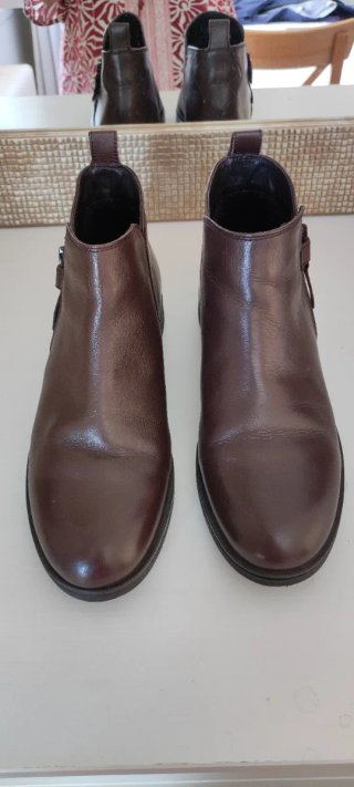 Geox. Botines de piel chocolate. Talla 39. Como n