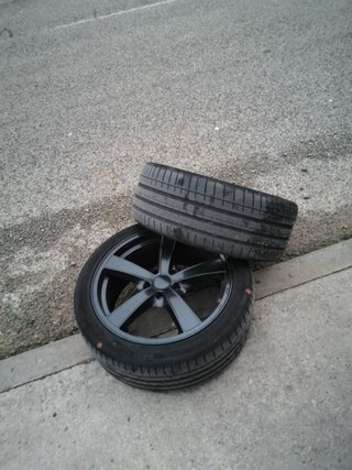 Llantas negras para coche