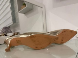 Zapatos tacón dorado/champán T.39