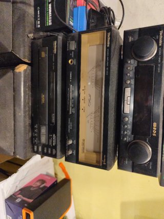 Equipo de sonido Technics antiguo