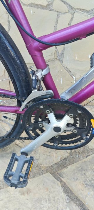 Bicicleta antigua en buen estado