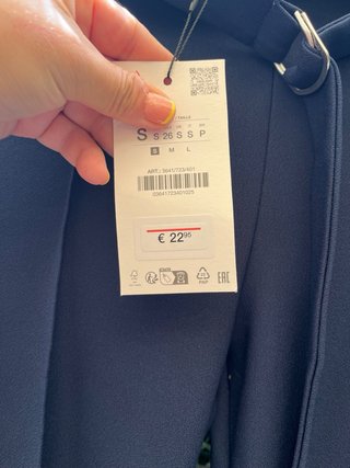 Mono azul de vestir
