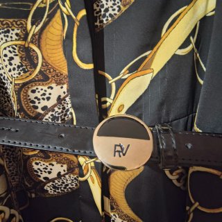 Vestido negro estampado cadenas M