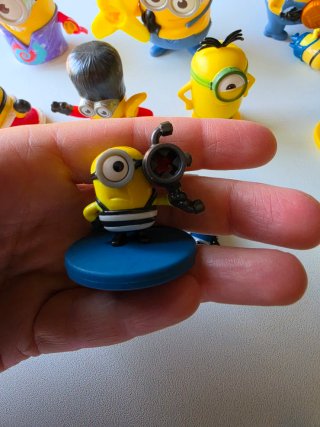 Lote 27 figuras Minions