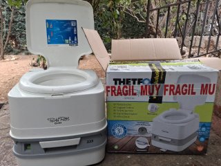 WC Químico Thetford Porta Potti QUBE