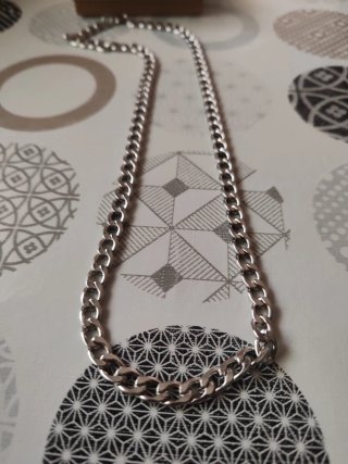 Collar con anelli in acciaio per uomo