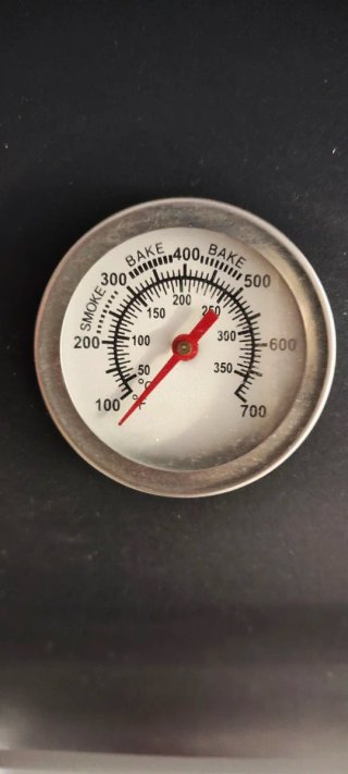 Barbacoa de gas y horno nueva.