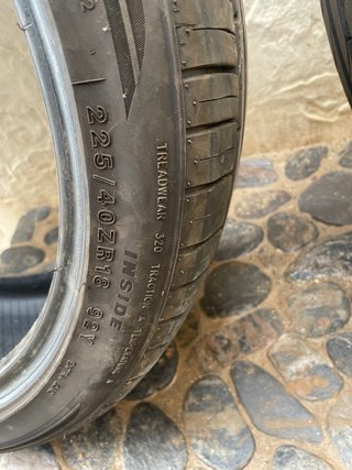 2 Neumáticos 225/40ZR18