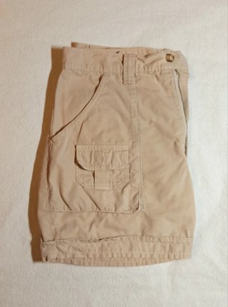 Pantalones cortos cargo beige