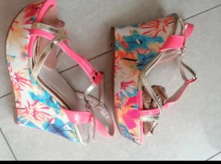 Sandalias de plataforma multicolor
