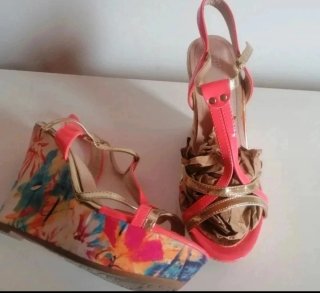 Sandalias de plataforma multicolor