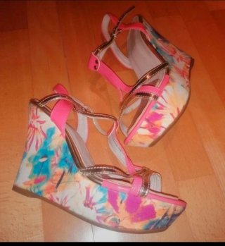 Sandalias de plataforma multicolor