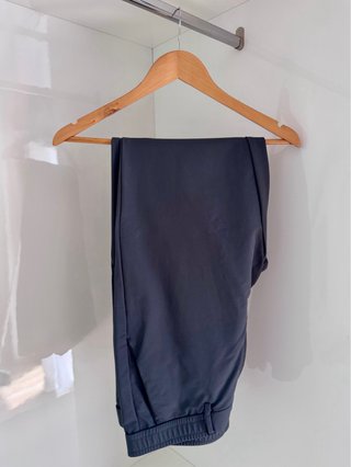Pantalones de hombre talla 52 1x10€ 6x50€