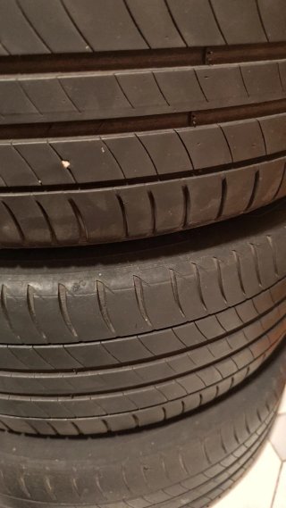 Ruedas Audi 16 con neumáticos Michelin