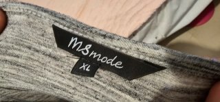 Camiseta gris La vie est belle