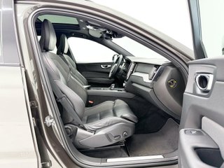Volvo XC60 T6 AWD Recharge R-Design Expression Auto 250 kW (340 CV)