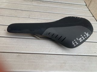 Sillín Fizik Antares Negro