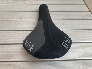 Sillín Fizik Antares Negro