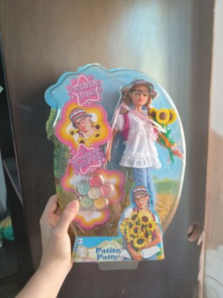 Muñeca Patito feo Antonella disney divinas barbie