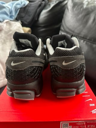 Nike Vomero 5 Anthracite/Black Talla 42.5