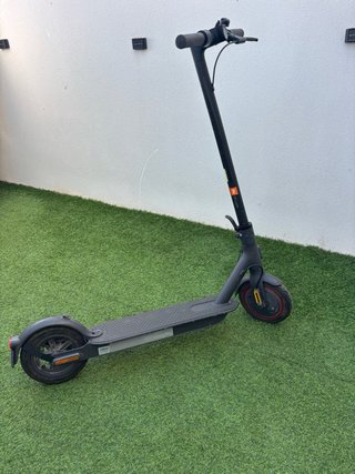 Patinete Eléctrico Xiaomi Mi Scooter 1S