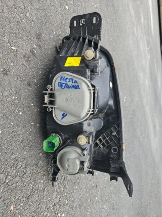 Faro Derecho Cristal Ford Fiesta MK4/MK5
