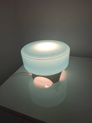Lampada vintage blu e bianca