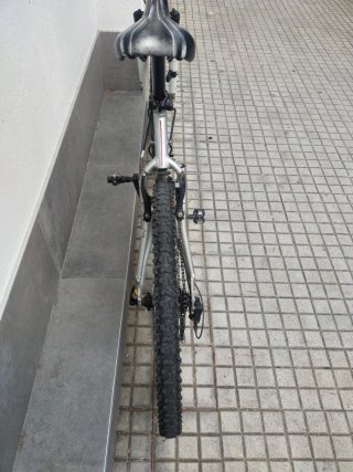 Bicicleta BH Spike 26 Plata