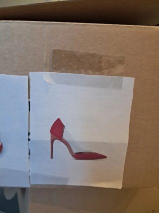 Zapatos de tacón Zara rojos