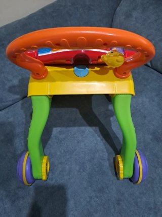 Andador VTech 2 en 1 Correpasillos luminoso/música