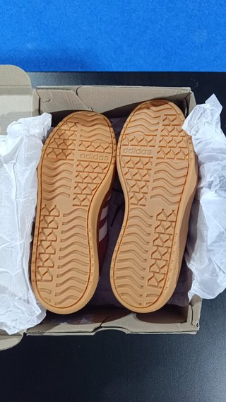 Zapatillas Adidas Bold granates Talla 38