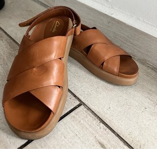 Sandalias Clarks Aristella Sun Marrones
