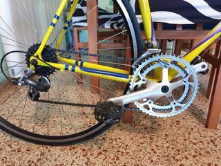 Bicicleta de carretera amarilla ALBERO