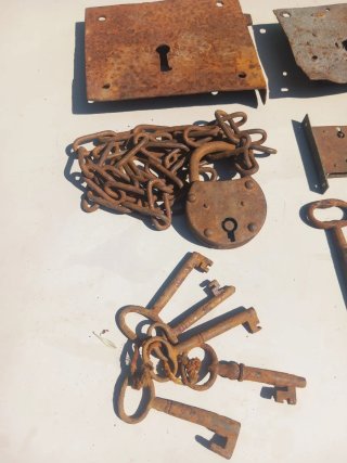 Lote de llaves cerraduras candado antiguo