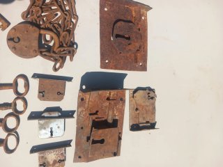 Lote de llaves cerraduras candado antiguo