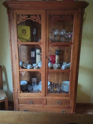 Mueble de salón madera maciza estilo rustico.