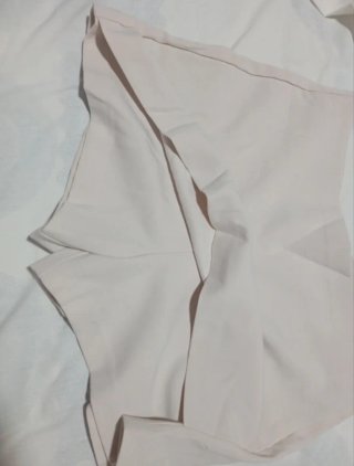 Falda pantalón crema