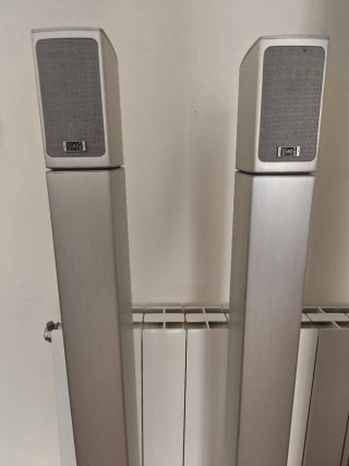Amplificador Harman Kardon AVR130+ Subwoofer Vieta